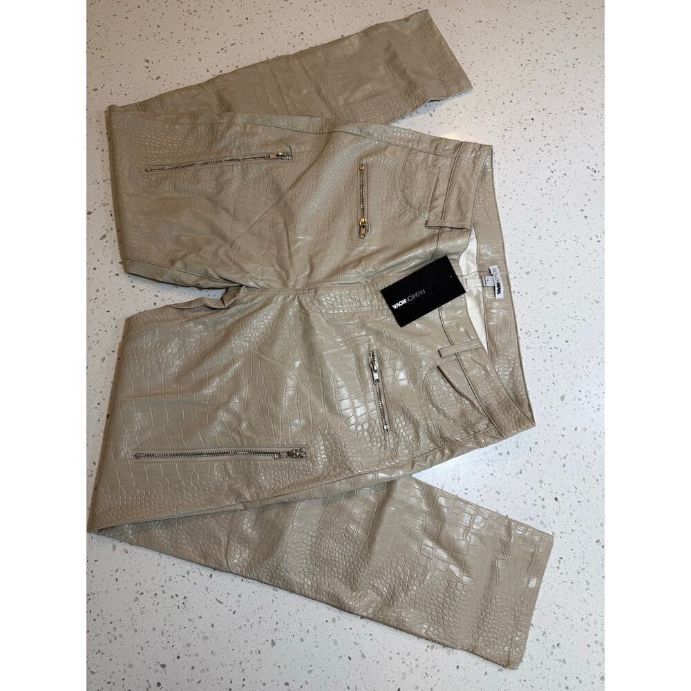 FASHION NOVA FAUX  ALLIGATOR LEATHER TAN WOMEN SIZE LARGE G V